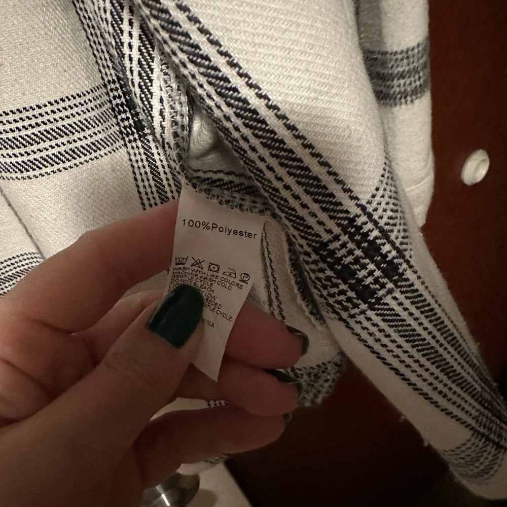 Plaid Button-Up Shirt - Picture 3 of 4